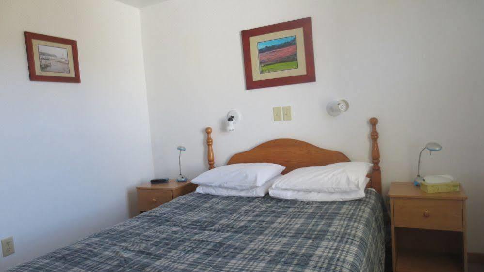 The Sunshine Inn Parrsboro Екстер'єр фото